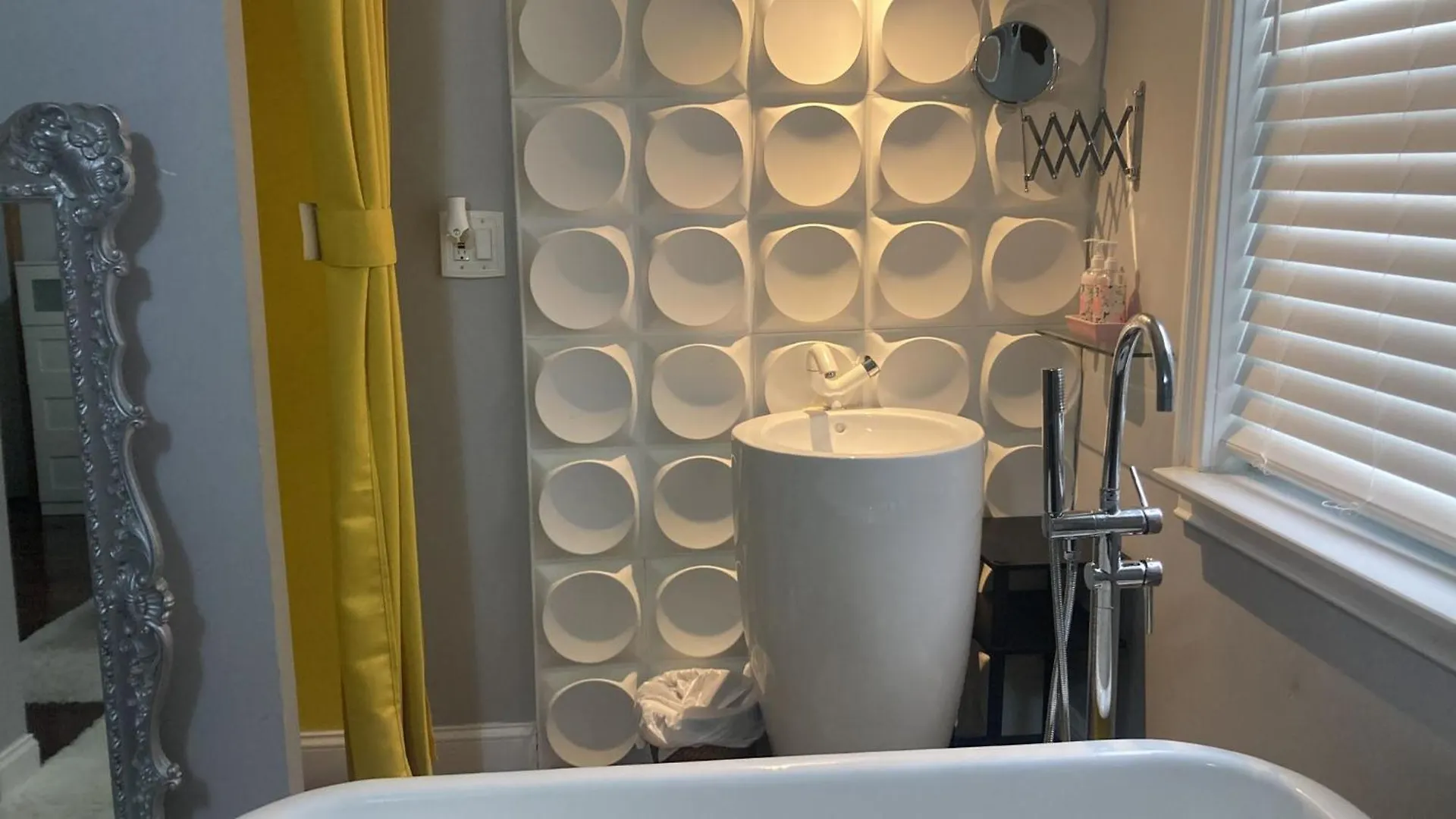 3 Bedroom Cozy Retreat With Large Backyard New York 0*,