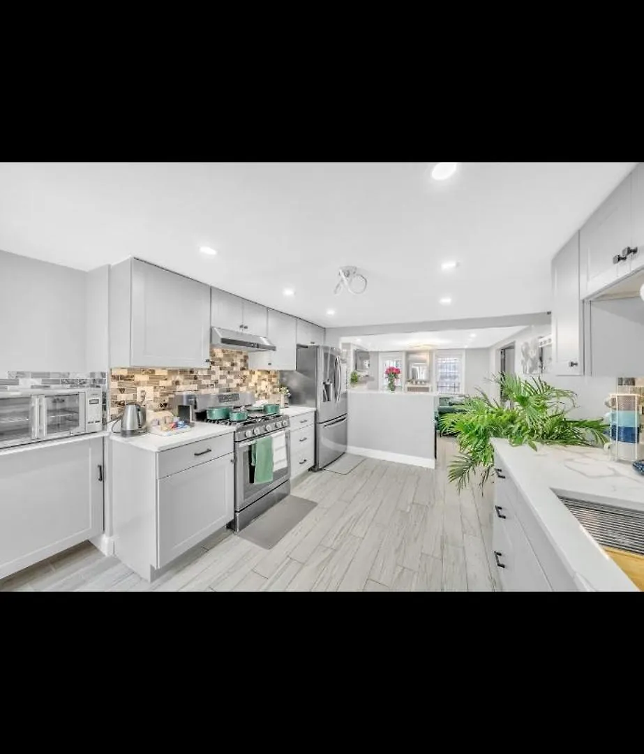 Apartman 3 Bedroom Cozy Retreat With Large Backyard New York Amerikai Egyesült Államok